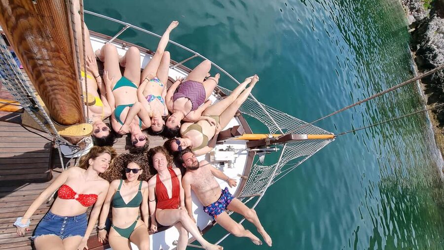 East Palermo: boat tour among caves and breathtaking landscapes - The return route adds Sant’Elia and the Casetta Bianca