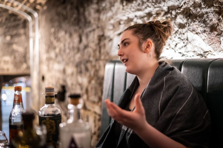 Edinburgh: Gin Tasting at Underground Venue - Four gins, four different ways to taste them