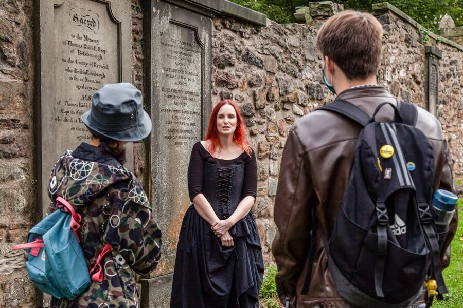 Edinburgh: Haunted Underground Vaults and Graveyard Tour - Is the $32 price good value?