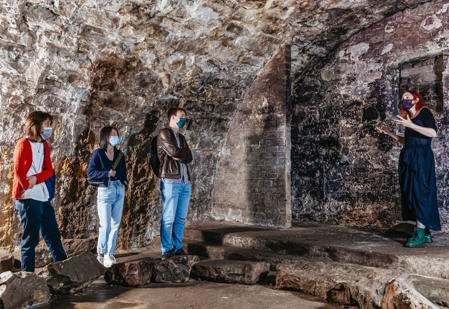 Edinburgh: Late-Night Underground Vaults Terror Tour - A late-night look beneath Edinburgh’s polished surface