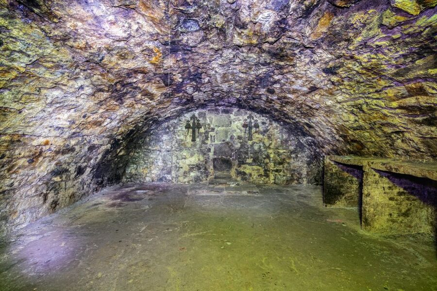Edinburgh: Late-Night Underground Vaults Terror Tour - What the torture exhibition adds