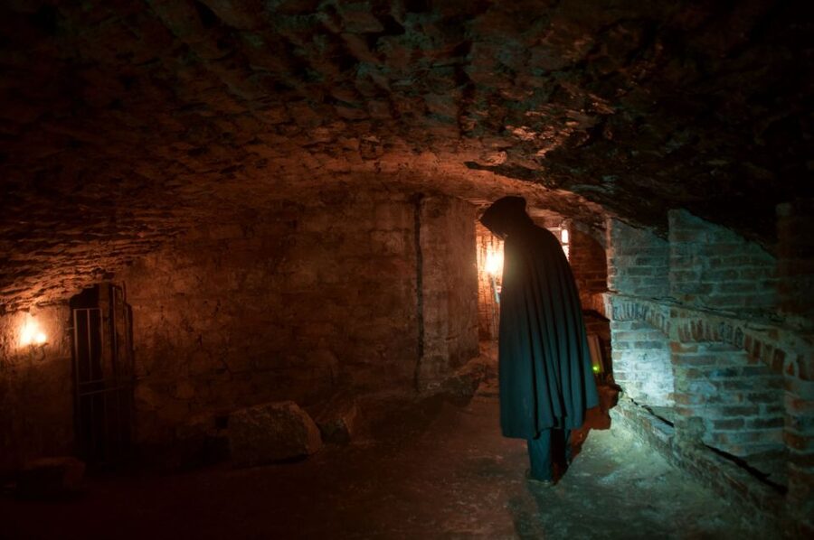 Edinburgh: Multi-Sensory Haunted Underground Tour - Comfort, access, and what to bring
