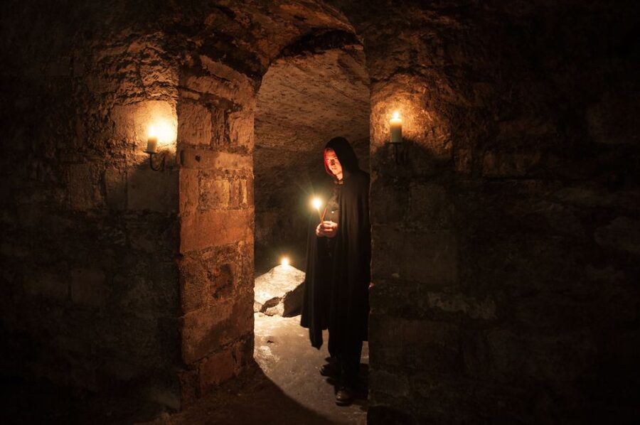 Edinburgh: Multi-Sensory Haunted Underground Tour - The final 15 minutes and extra vault material