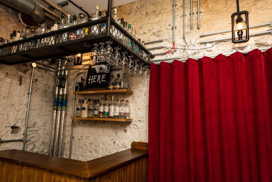 Edinburgh: The Lost Close Underground Scotch Whisky Tasting - Who will get the most from this tasting