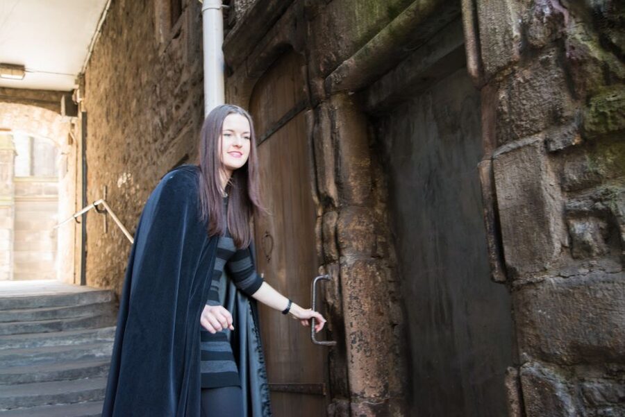 Edinburgh: Underground Vaults Evening Ghost Tour with Whisky - Who should book this Edinburgh ghost tour?