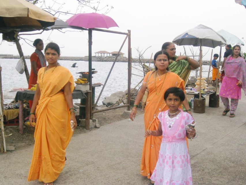 Elephanta Cave Tour with Bollywood Tour - Bollywood studios and the chance to see filming