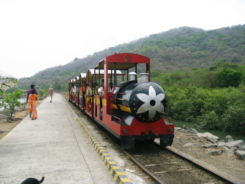 Elephanta Cave Tour with Bollywood Tour - A nine-hour day with several moving parts