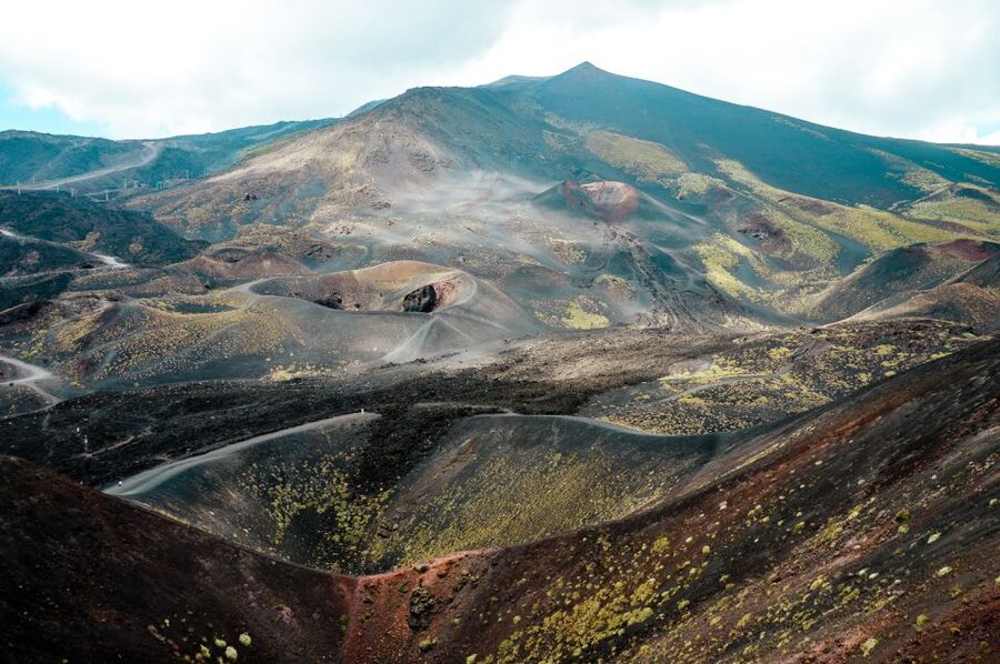 Etna Sunset Tour: Volcano trek, Cave & tasting from Catania - Why this Etna tour works well from Catania