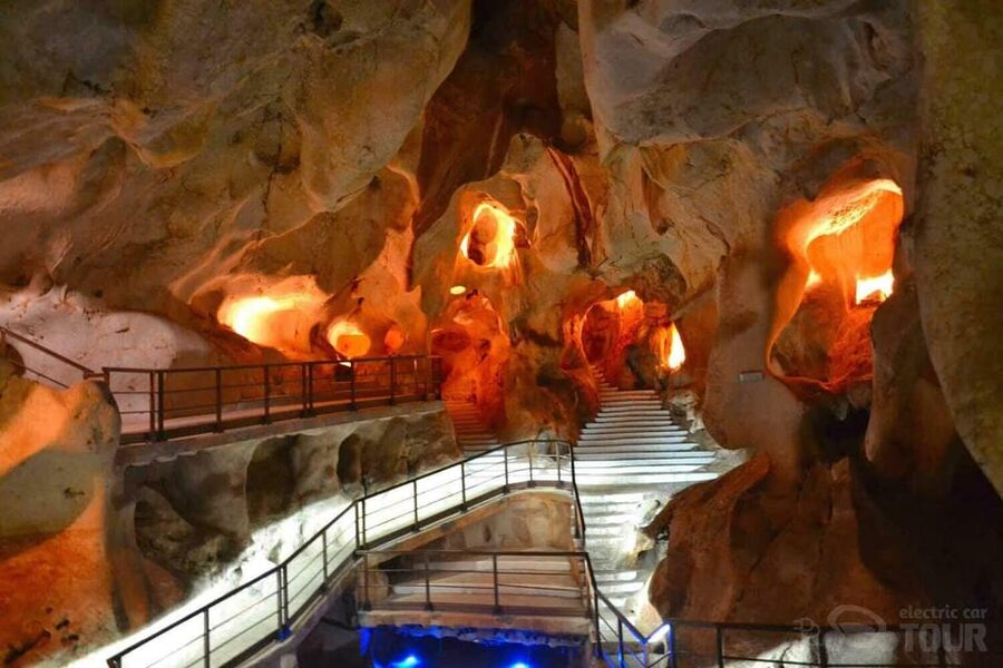 Explore Málaga and the Treasure Caves by Electric Car - Inside the Cueva del Tesoro