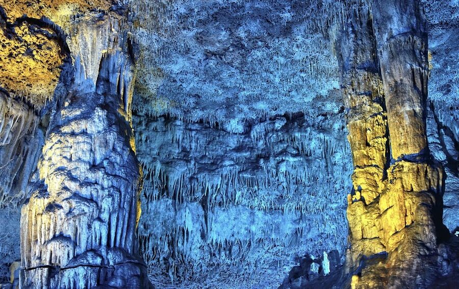 From Alcúdia: Dinosaurland and Hams' Caves Half-Day Trip - Booking details worth knowing