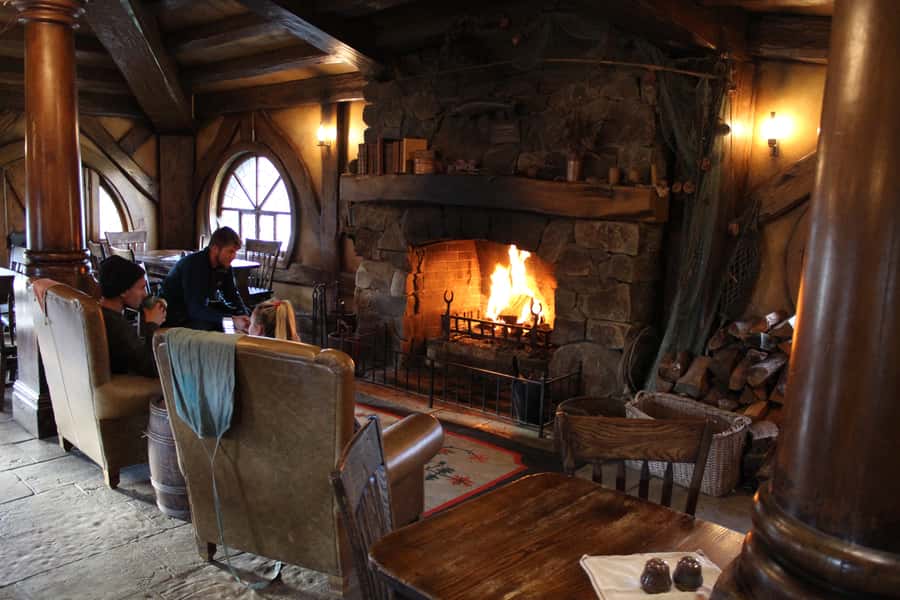From Auckland: Two-Day Hobbiton, Rotorua, Waitomo Caves Tour - Who will enjoy this tour most