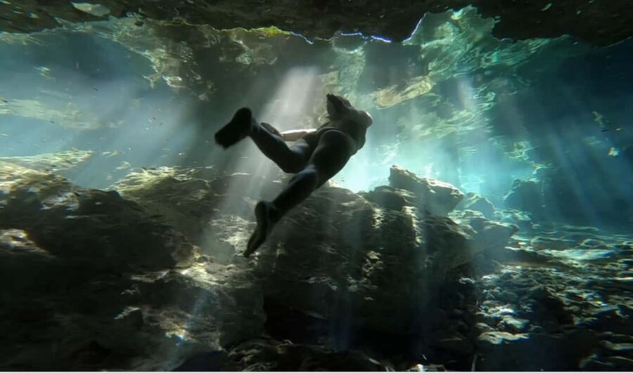 From Cancun: Tulum, Cenote and Turtle Swim Tour at Akumal - Tulum: Maya ruins above the Caribbean