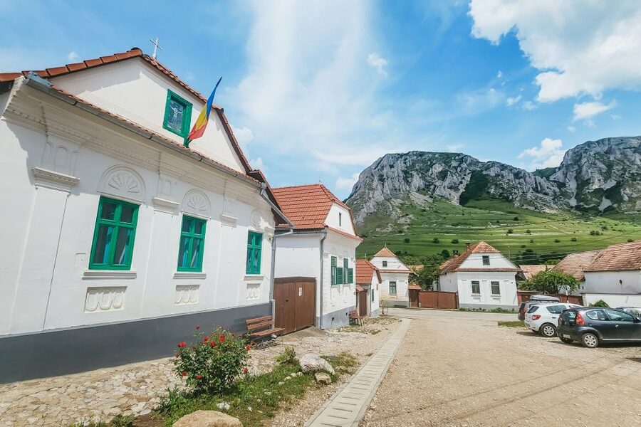 From Cluj: Turda Salt Mine, Gorge, and Remetea Full-Day Trip - A peaceful finish at the Archangels monastery
