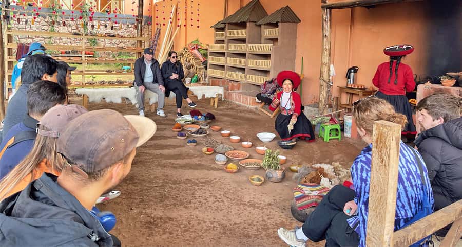 From Cusco: Sacred Valley & Maras Salt Mines Tour with Lunch - Chinchero begins with weaving and Spanish colonial history