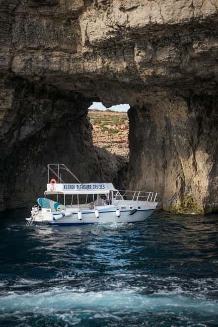 From Gozo:Around Comino, Blue Lagoon, Crystal Lagoon & Caves - Quick points to know