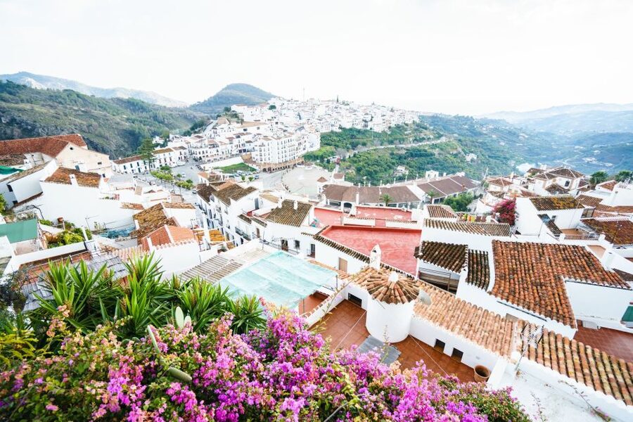From Granada: Skip-the-Line Nerja Cave and Frigiliana - FAQ