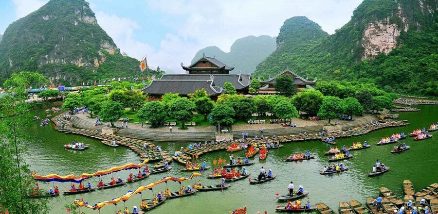 From Hanoi: Bai Dinh, Trang An, and Mua Cave Full-Day Tour - How to prepare for a long outdoor day