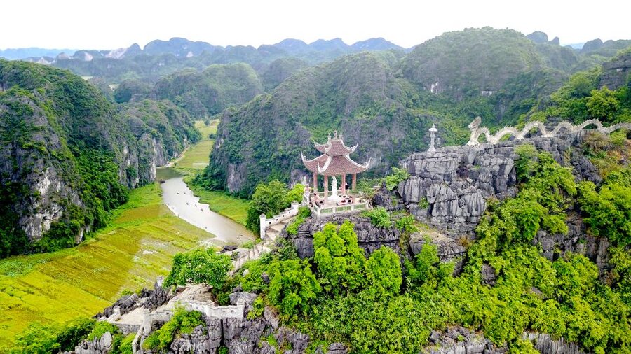 From Hanoi: Bai Dinh, Trang An, and Mua Cave Full-Day Tour - Mua Cave and the 500 stone steps