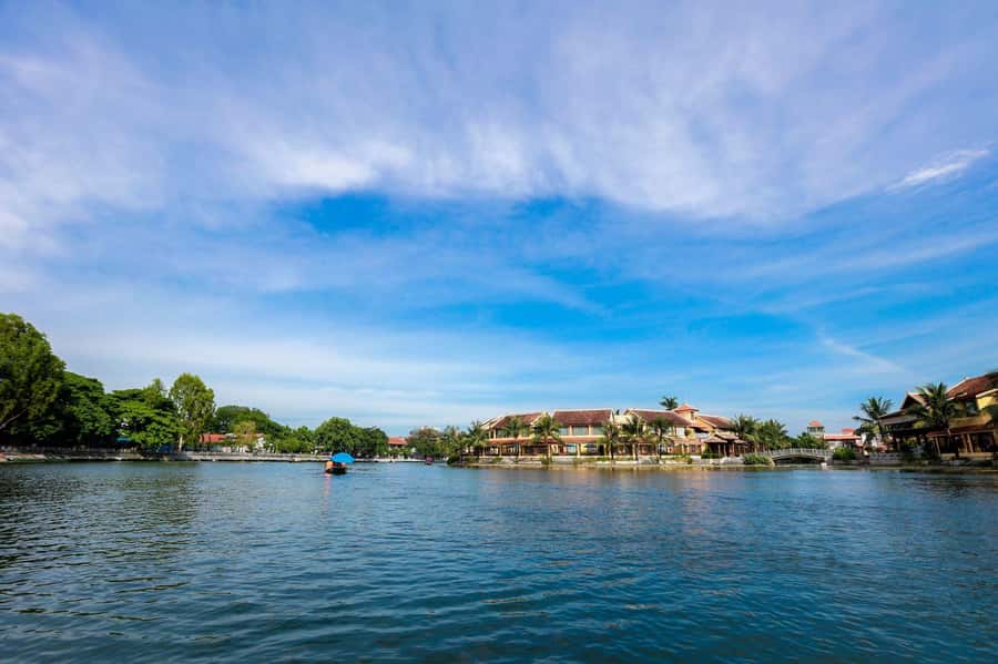 From Hanoi: Hoa Lu, Tam Coc, and Mua Cave Adventure Day Tour - Tam Coc by boat, with limestone cliffs all around