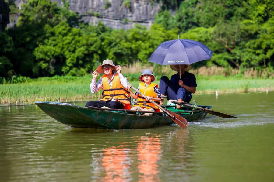 From Hanoi: Hoa Lu, Tam Coc, and Mua Cave Adventure Day Tour - What to pack for this exact day