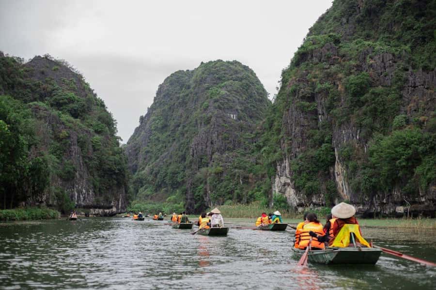From Hanoi: Hoa Lu, Tam Coc, and Mua Cave Adventure Day Tour - The two-hour road from Hanoi to Ninh Binh