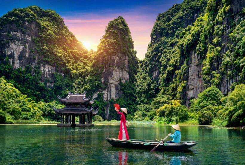 From Hanoi: Ninh Binh, Bai Dinh, Trang An and Mua Cave Trip - Why this day trip works for a short Hanoi stay