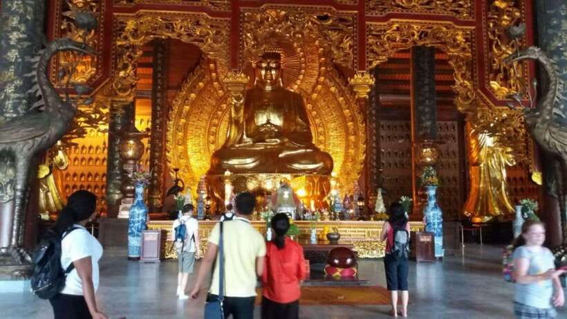 From Hanoi: Ninh Binh, Bai Dinh, Trang An and Mua Cave Trip - Bai Dinh Pagoda and its outsized religious monuments