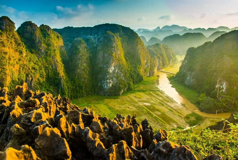 From Hanoi: Ninh Binh Boat Ride, Mua Cave Hike, Temple Visit - Why Ninh Binh makes a strong day trip from Hanoi