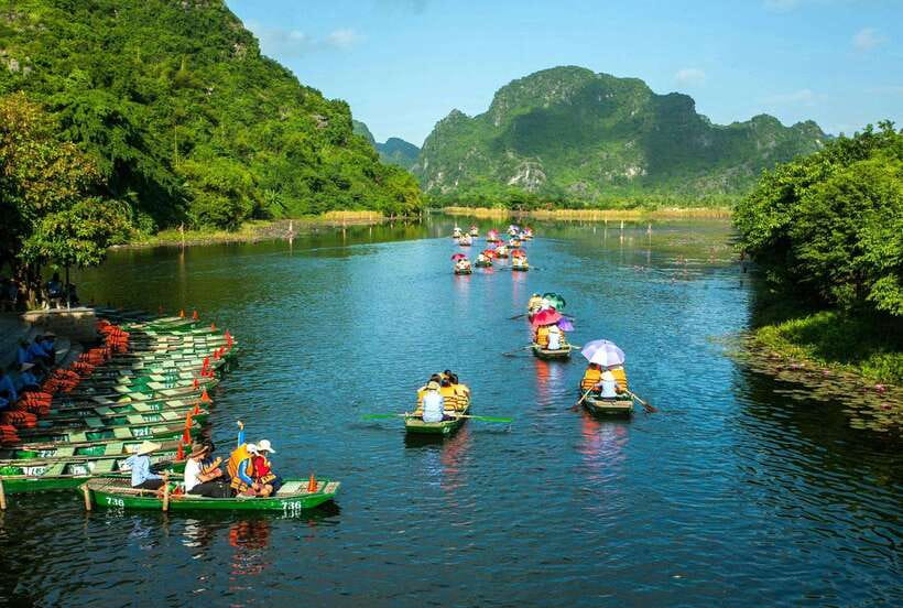 From Hanoi: Tam Coc Boat Trip and Hoa Lu & Mua Cave Tour - Is $43 good value?