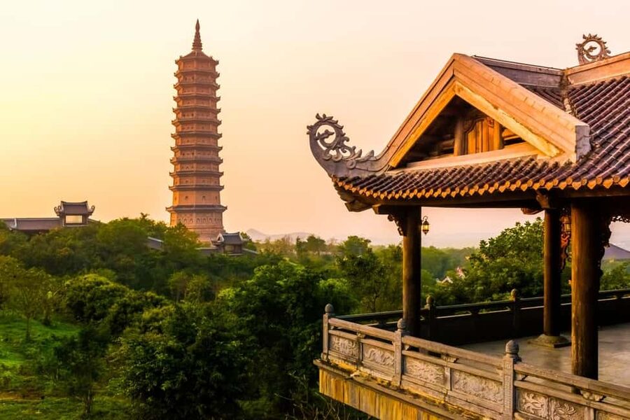 From Hanoi: Trang An Eco-tourism -Bai Dinh pagoda & Mua Cave - Bai Dinh Pagoda and its record-sized details