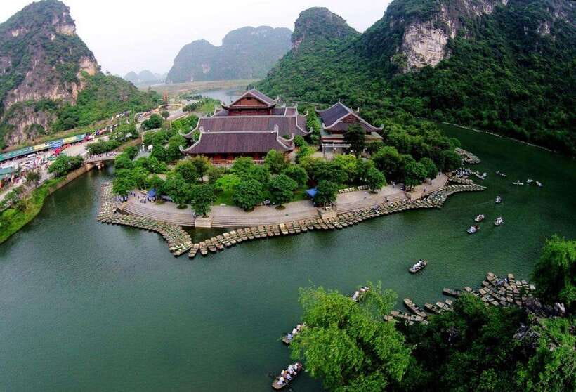 From Hanoi: Trang An eco-tourism - Hoa Lu ancient & Mua Cave - Key points to know before booking