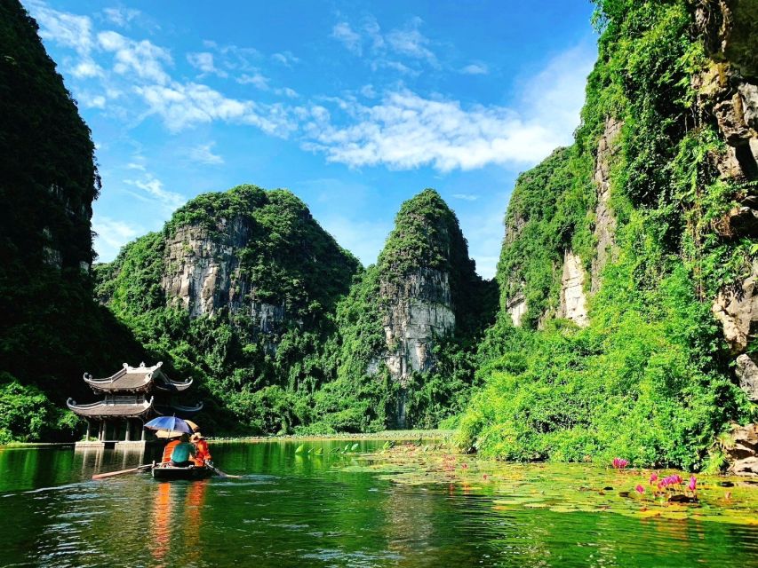 From Hanoi: Trang An eco-tourism - Hoa Lu ancient & Mua Cave - The boat ride through Trang An