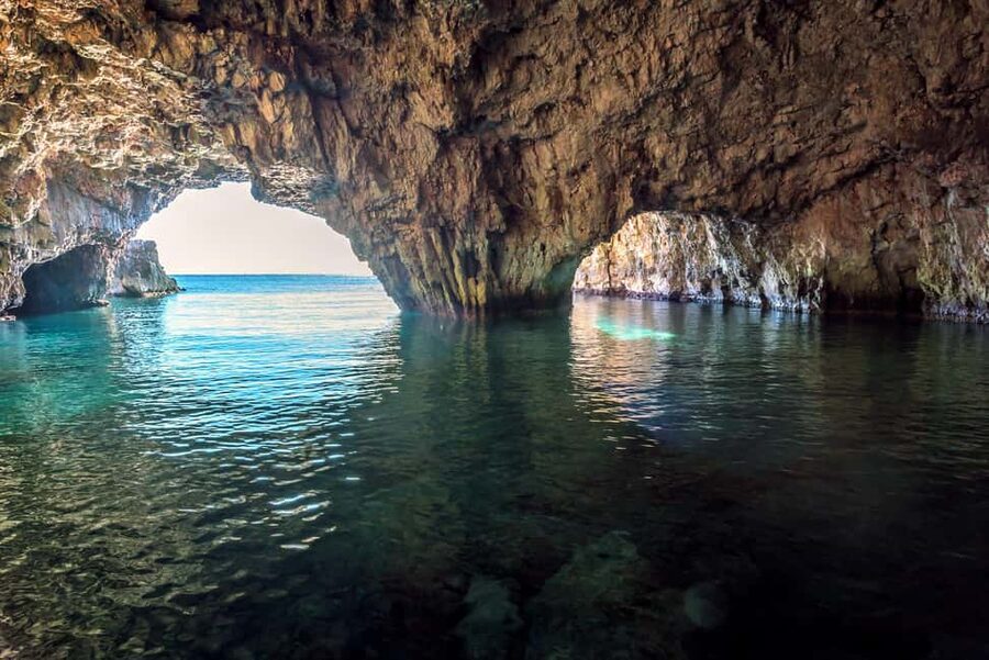 From Hvar: Blue Cave, Green Cave & 5 Islands Speedboat Tour - What the speedboat is really like