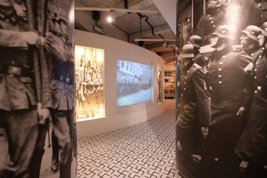 From Krakow: Half-Day Salt Mine and Schindler's Factory Tour - Group size, guides, and the pace of the day