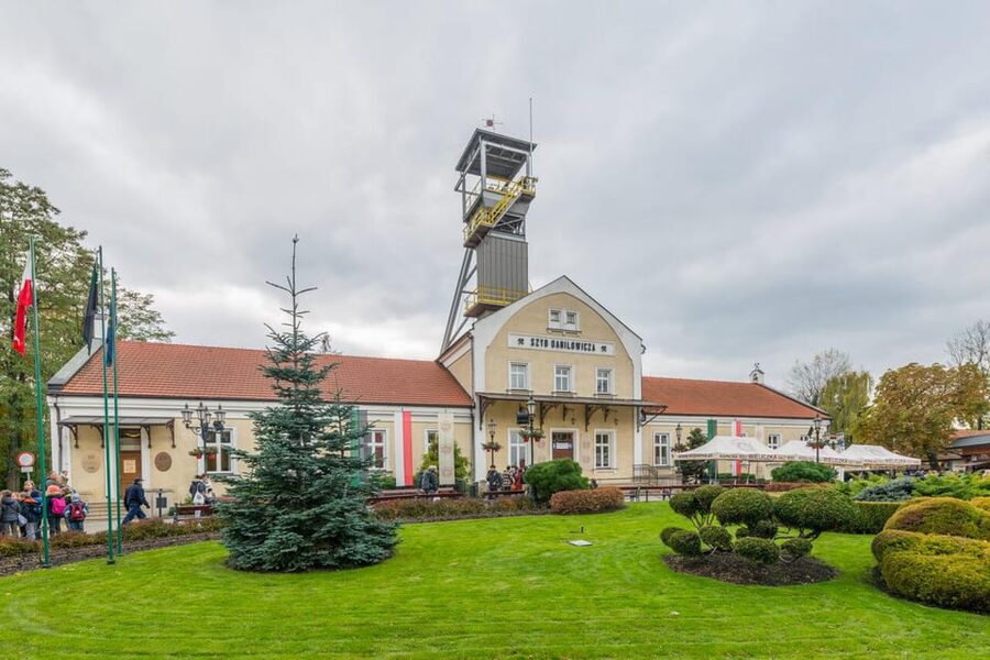 From Krakow: Salt Mine Guided Tour with hotel pick up - Who should book this salt mine tour