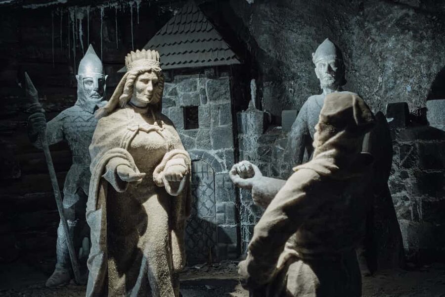From Kraków: Wieliczka Salt Mine Tour & Fast-Track Ticket - Key points at a glance
