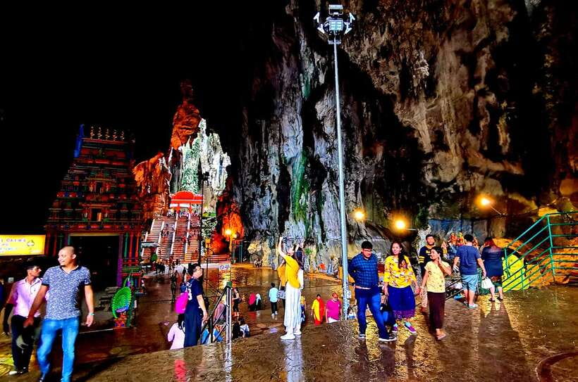 From Kuala Lumpur: Batu Caves Cultural Temple Tour - Thean Hou Temple and Kuala Lumpur’s Chinese heritage