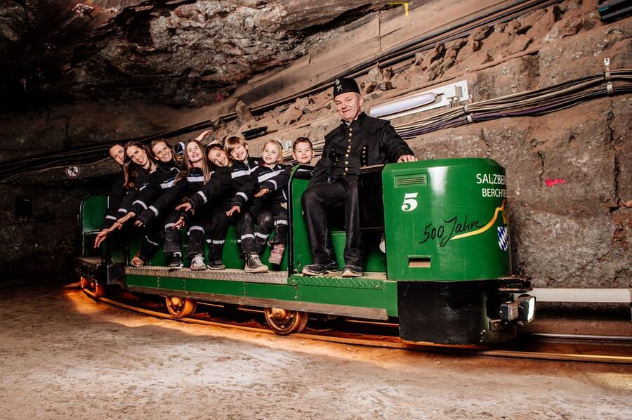 From Munich: Königssee Day Trip with Boat Ride and Salt Mine - One hour on St. Bartholomä