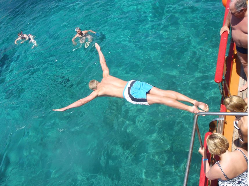 From Naxos: Koufonisia Boat Cruise and Rina's Cave w/ Lunch - Who will enjoy this cruise most