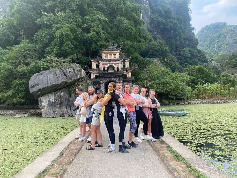 From Ninh Binh: Hoa Lu, Trang An, Mua Cave, & Bich Dong Tour - Hoa Lu and Vietnam’s 10th-century royal story