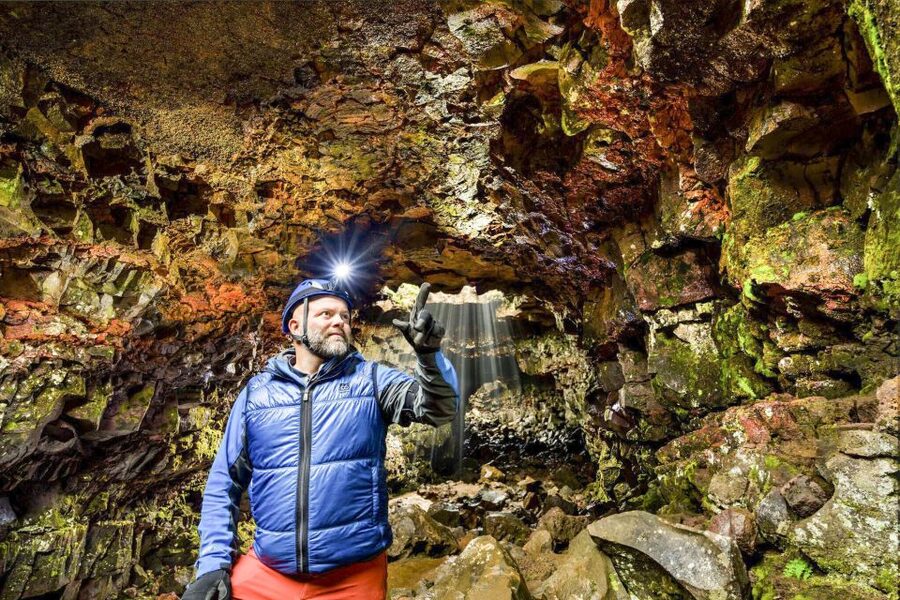 From Reykjavik: Raufarhólshellir Lava Tunnel by Bus - Who should book this experience?