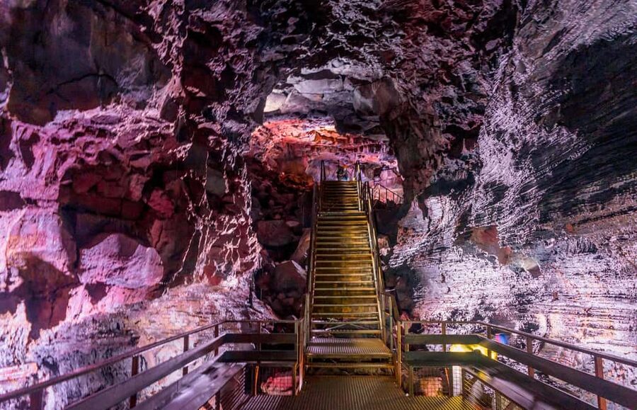 From Reykjavik: Raufarhólshellir Lava Tunnel Tour - One Hour Among Lava Formations