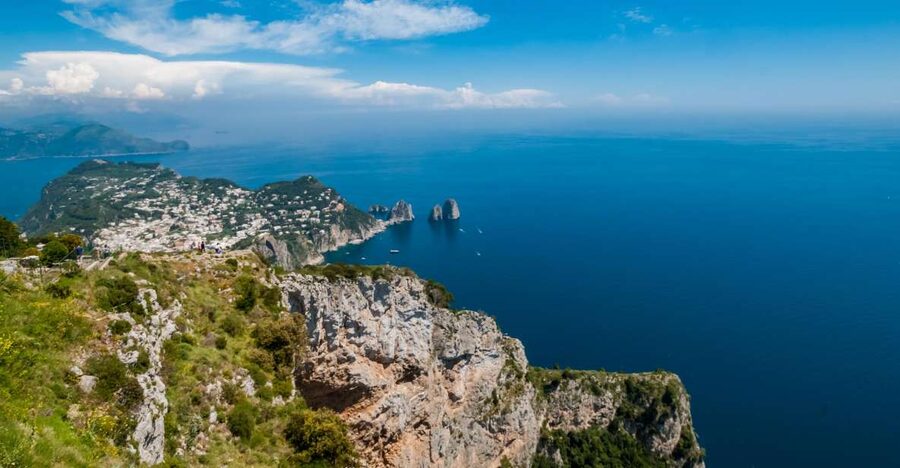 From Rome: Capri Guided Day Trip with Blue Grotto - The coach south, with a useful break