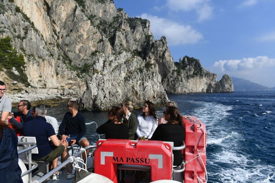 From Sorrento: Day Trip to Capri with Blue Grotto - Why the boat is the best way to meet Capri