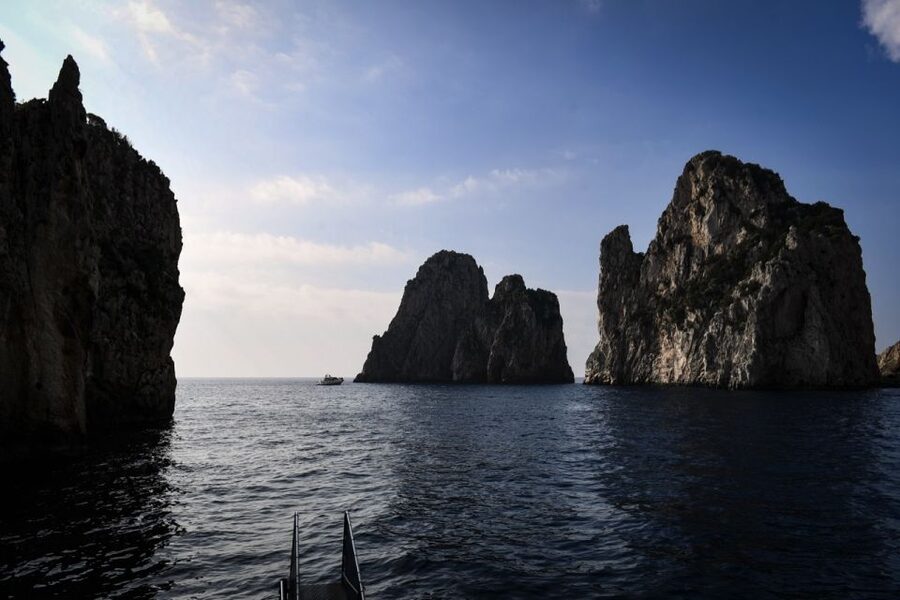 From Sorrento: Day Trip to Capri with Blue Grotto - How the guide support affects the day