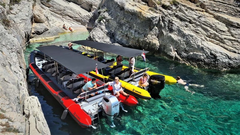 From Split: Blue Cave, Hvar, Mamma Mia, 5 Islands boat Tour - The speedboat makes comfort and safety important
