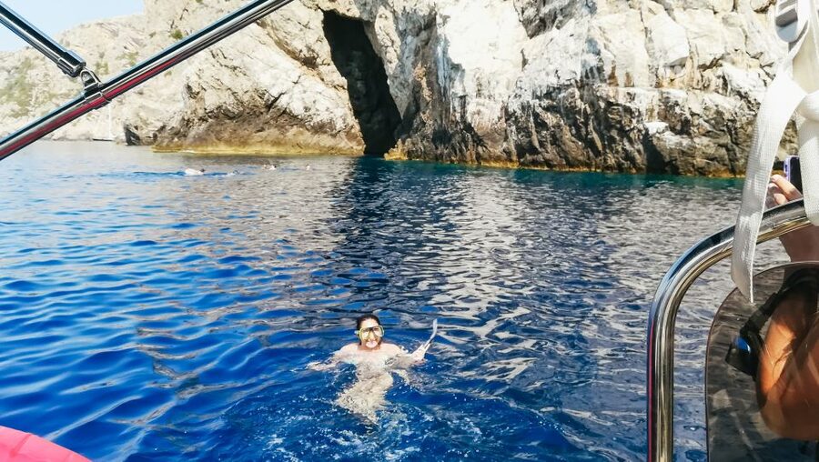 From Split: Blue Cave, Mamma Mia, Vis & Hvar 5-Island Tour - Stiniva Cove: a quick look at a famous beach