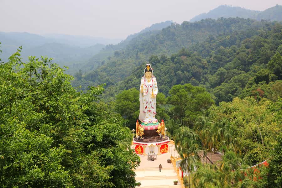 Full-Day Temple Tour Including Dragon Cave from Khao Lak - Is $77 good value?