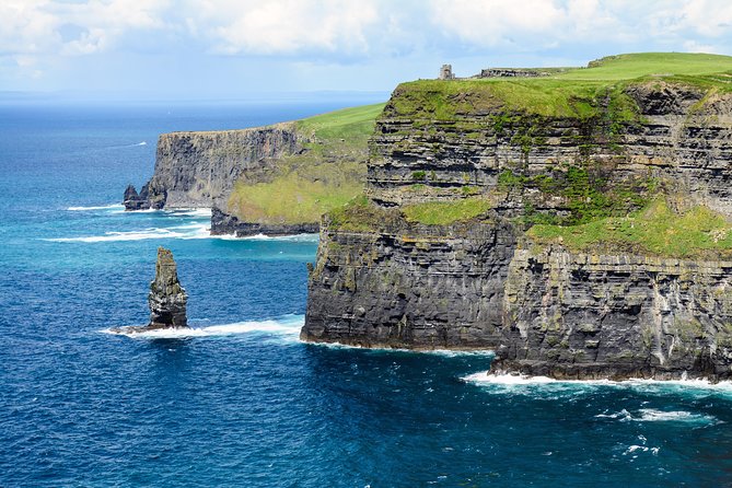 Galway to Cliffs of Moher, Aillwee Cave & Dunguaire Castle Tour - Timing, walking, and practical details