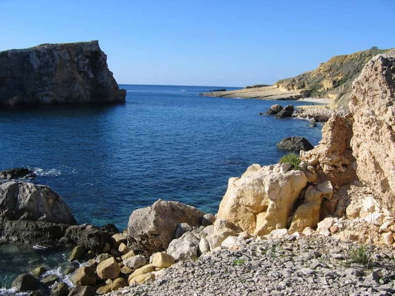 Gozo: 1 Hour Kayak plus +Cave Tour + Drop off Blue Lagoon - Starting at Hondoq Bay at 10:30